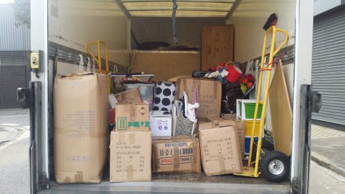 Efficient and reliable lorry services by Grab in West Ham